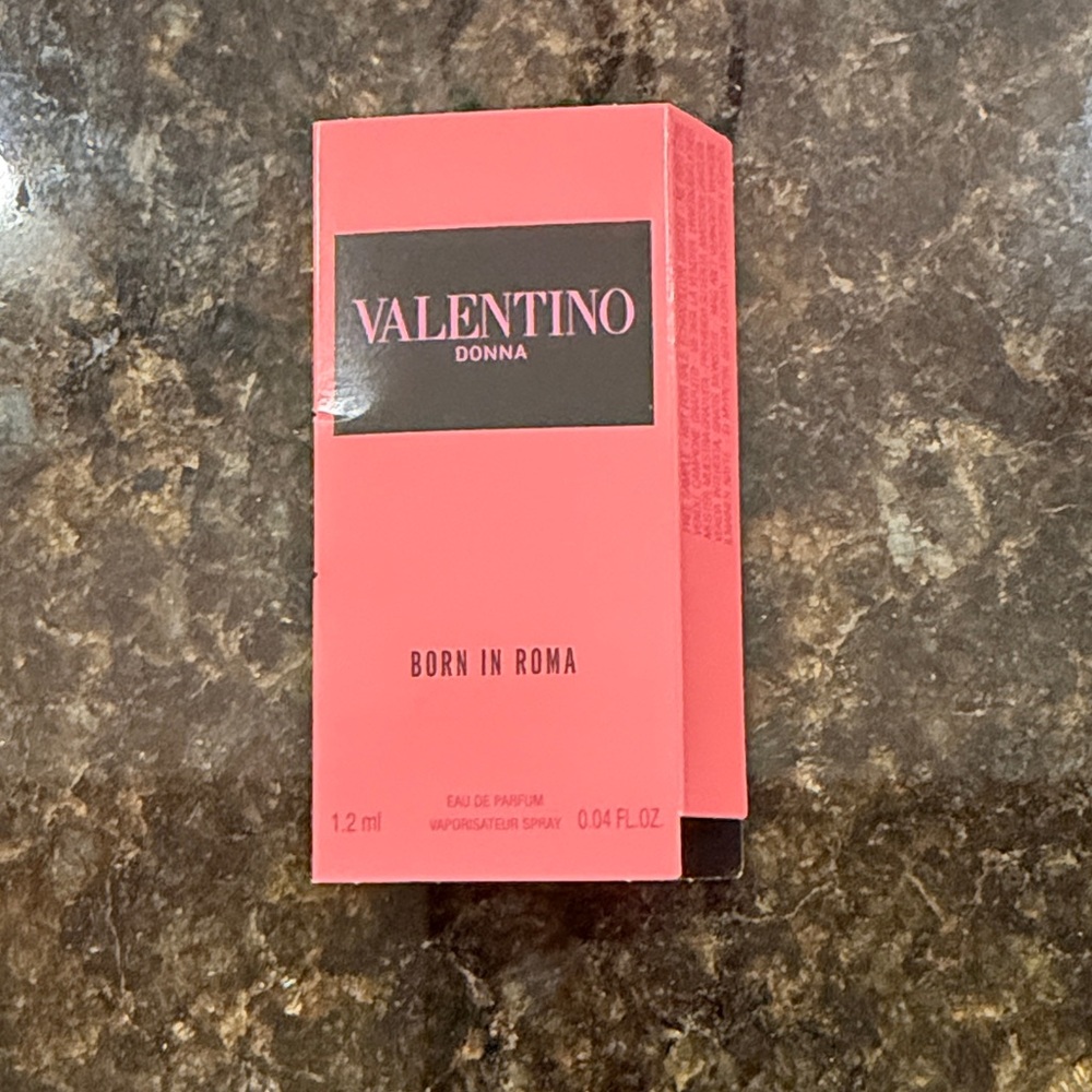 Valentino Donna Born in Roma - .04fl oz New